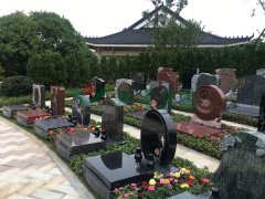 艺术墓碑：展现生命的故事，，，，转达永恒的情绪