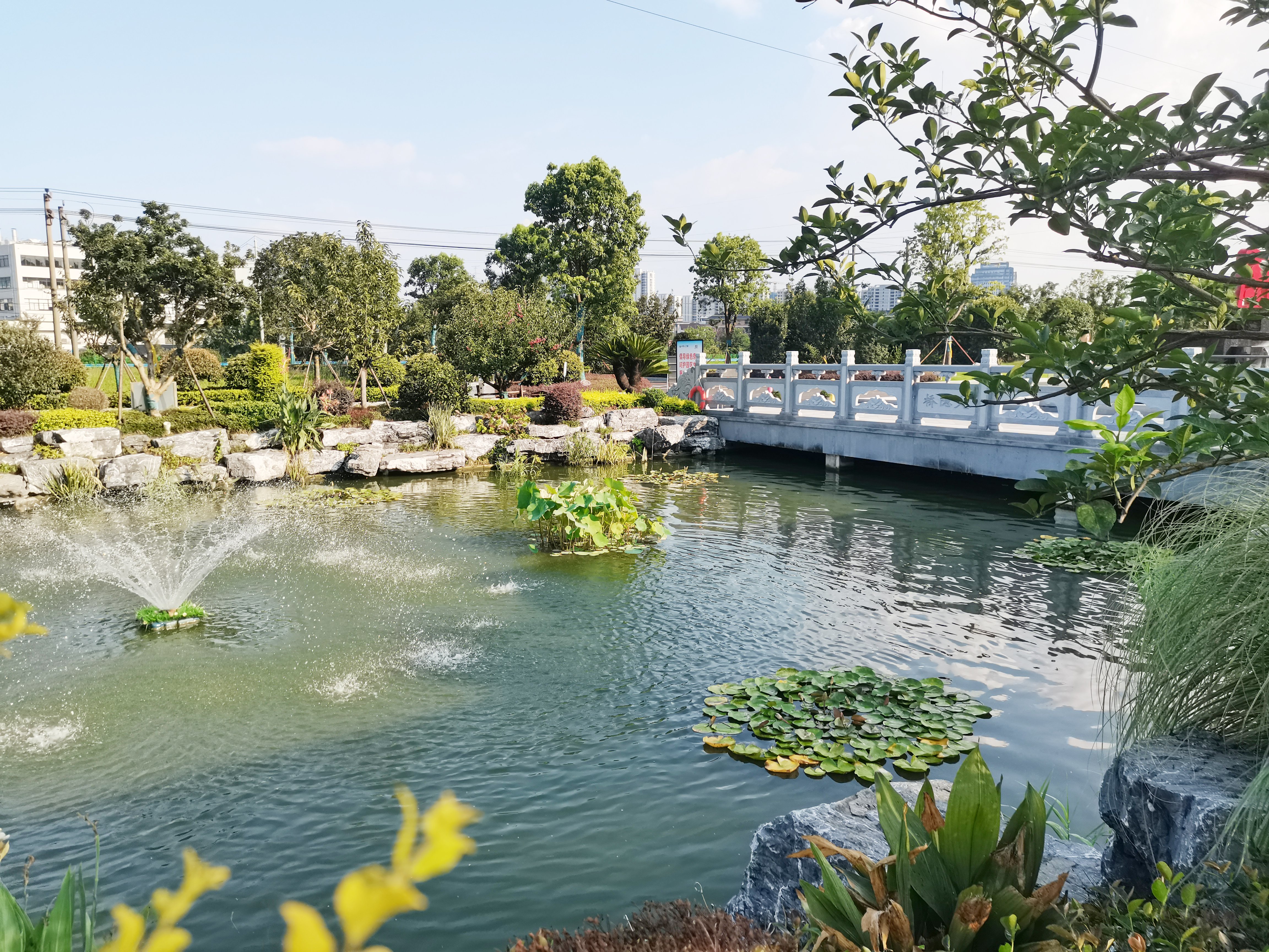 融合古今，，，重塑葬文化新风貌